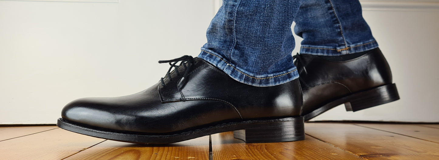 Derby Plain schwarz